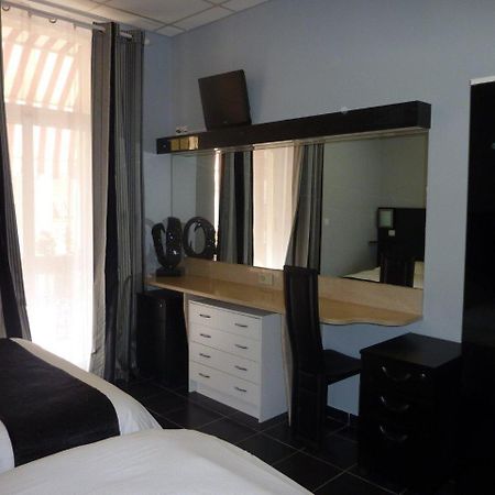 Hotel Villa Boeri Босолей Екстер'єр фото
